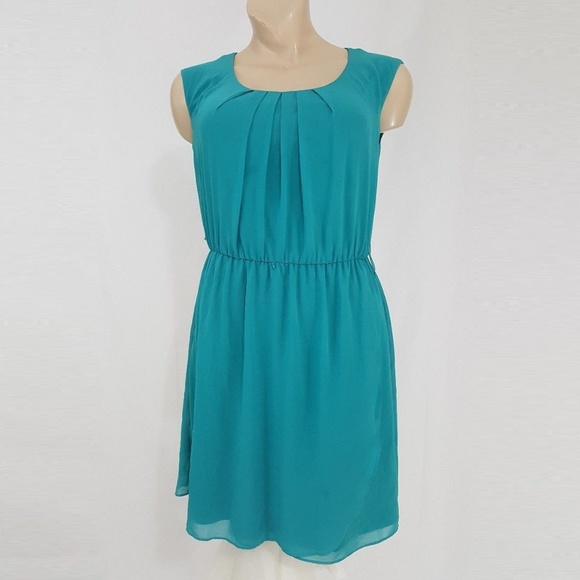 Roz & Ali Dresses & Skirts - Roz And Ali Chiffon Sleeveless Dress
